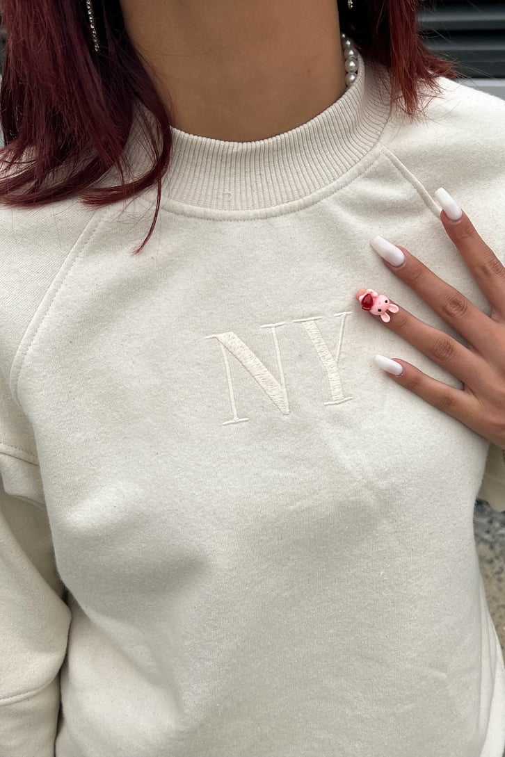 NY Nakışlı Taş Rengi Oversize Sweatshirt