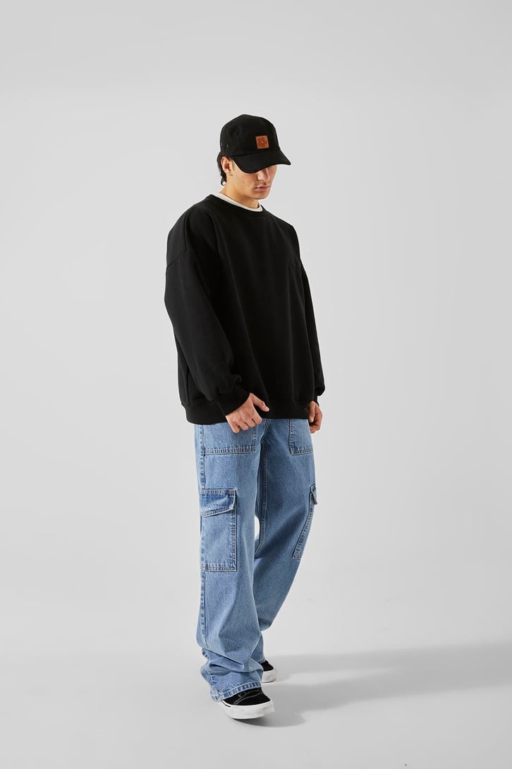 OFCL Nakışlı Siyah Oversize Sweatshirt