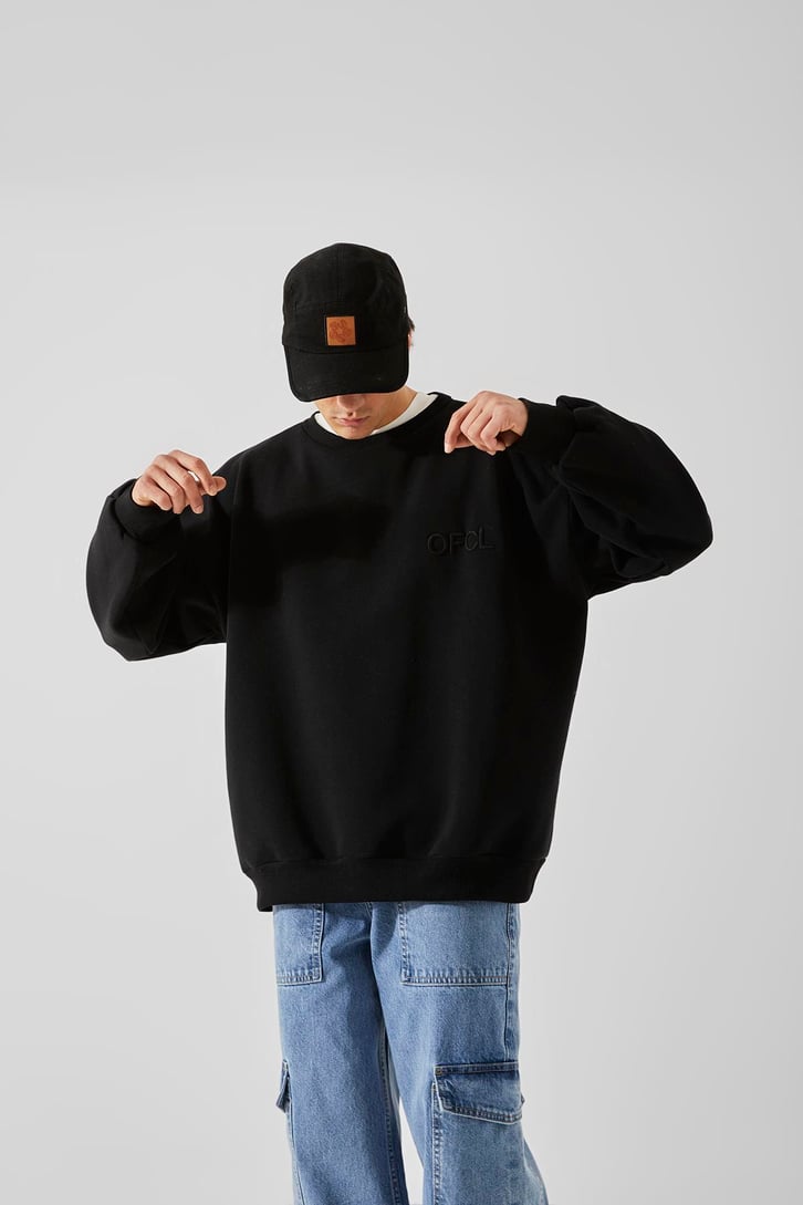 OFCL Nakışlı Siyah Oversize Sweatshirt