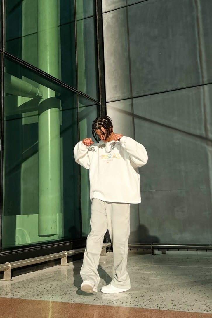 Official Colorful Beyaz Oversize Sweatshirt