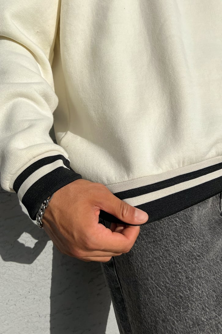 Official Nakışlı Ekru Oversize Sweatshirt