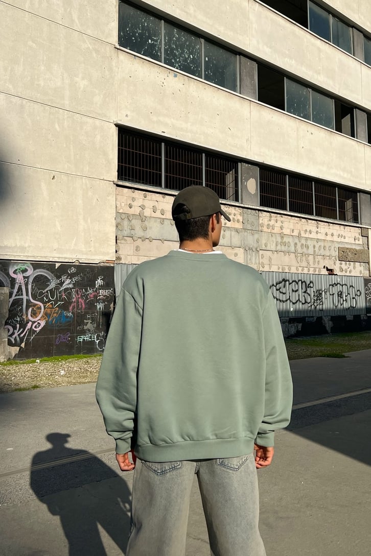 Omuz Vatkalı Basic Yeşil Sweatshirt