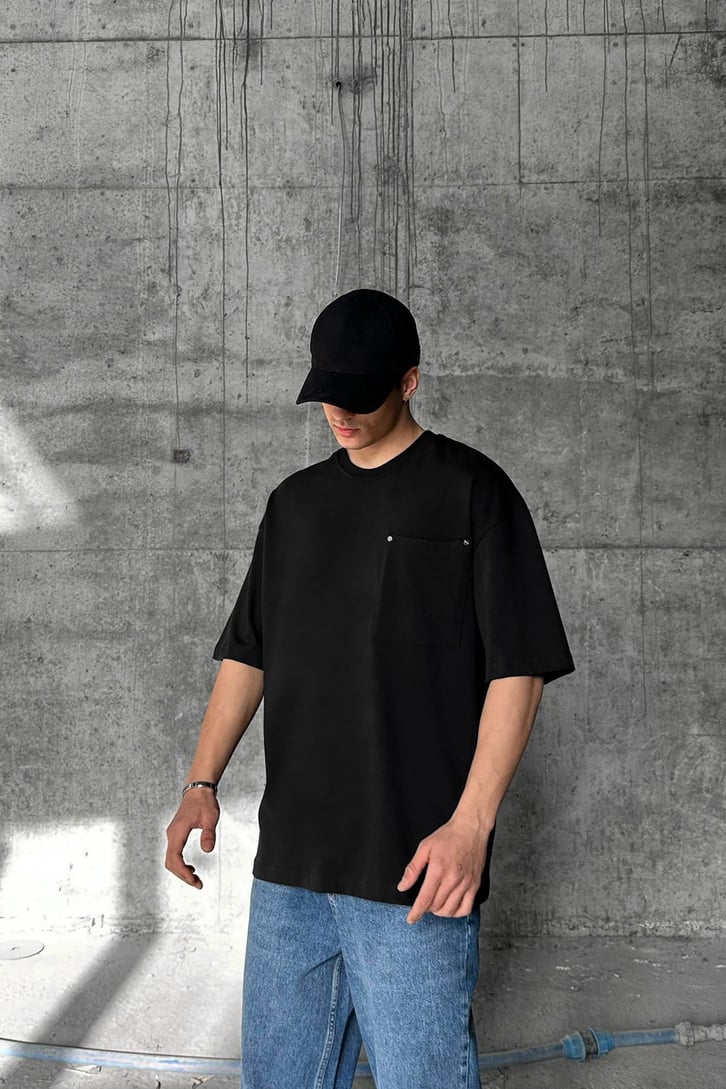 Ön Cepli Ekru Oversize Tişört