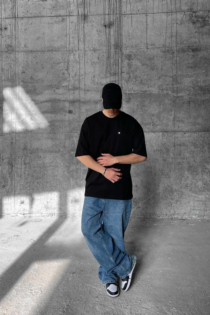 Ön Cepli Ekru Oversize Tişört