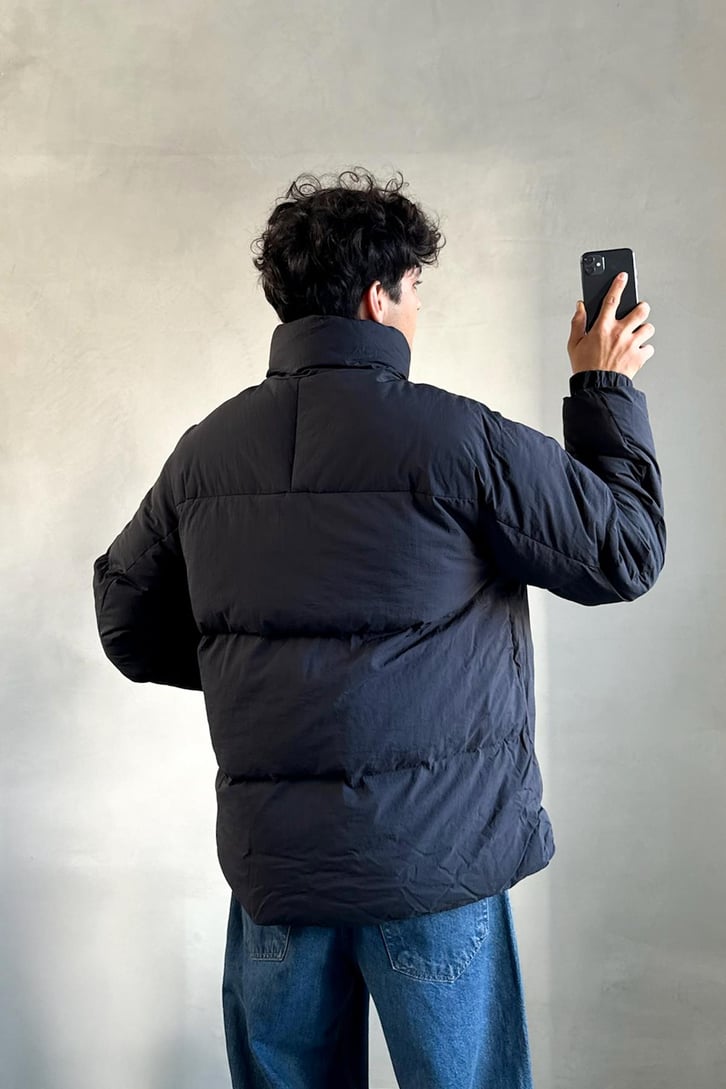 Ön Detay Şişme Mont