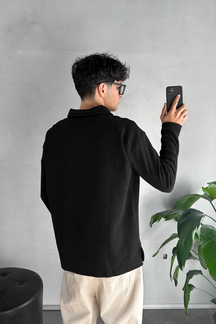 Ön Düğme Detaylı Siyah Oversize Polo Yaka Sweatshirt