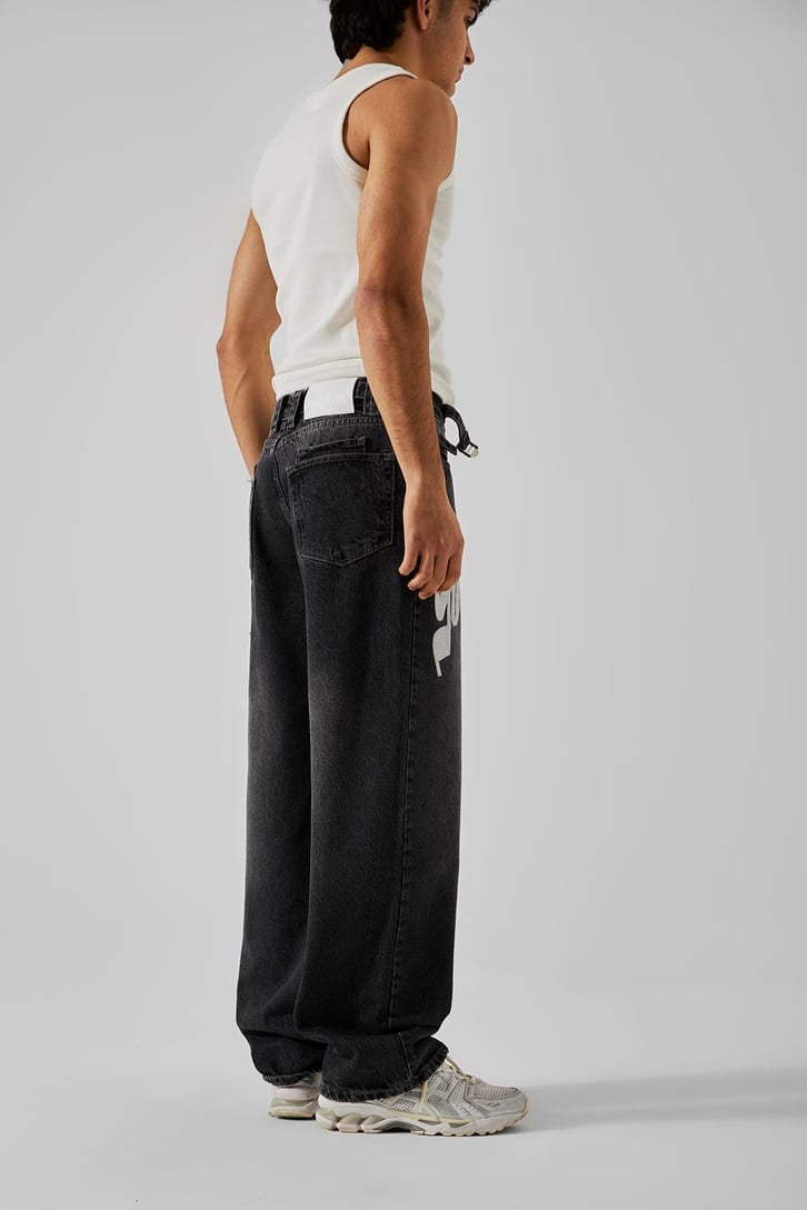 Ön Nakış Detaylı Acid Wash Baggy Jean