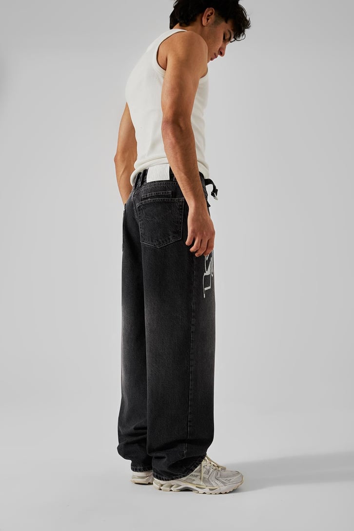 Ön Nakışlı Acid Wash Baggy Jean