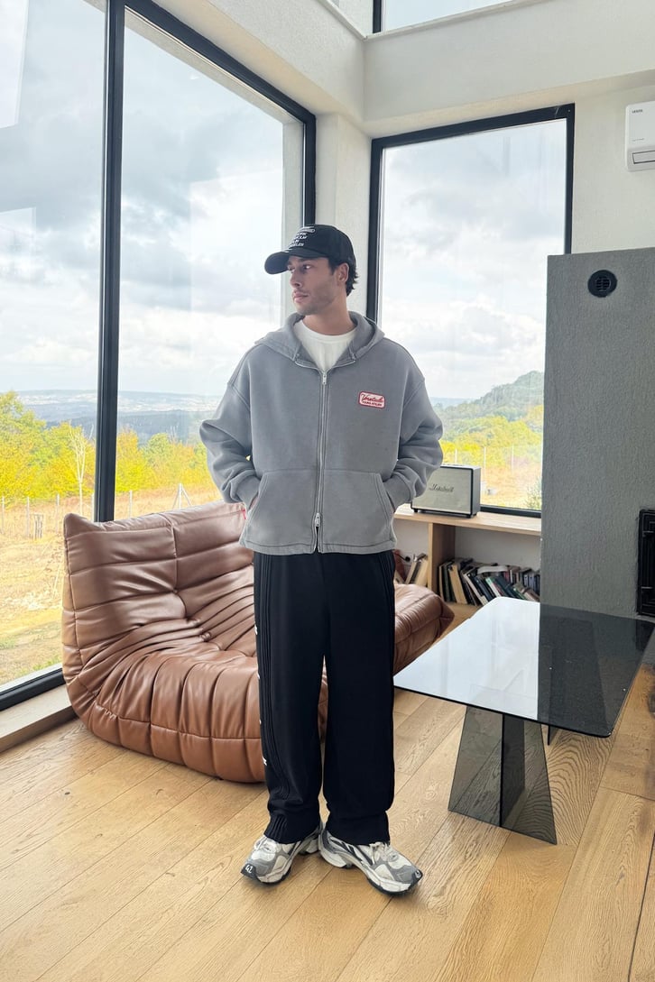 Ön Nakışlı Hoodie