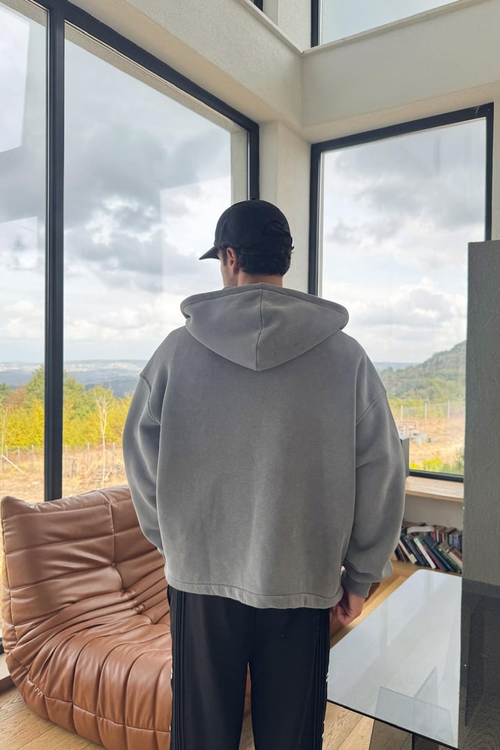 Ön Nakışlı Hoodie