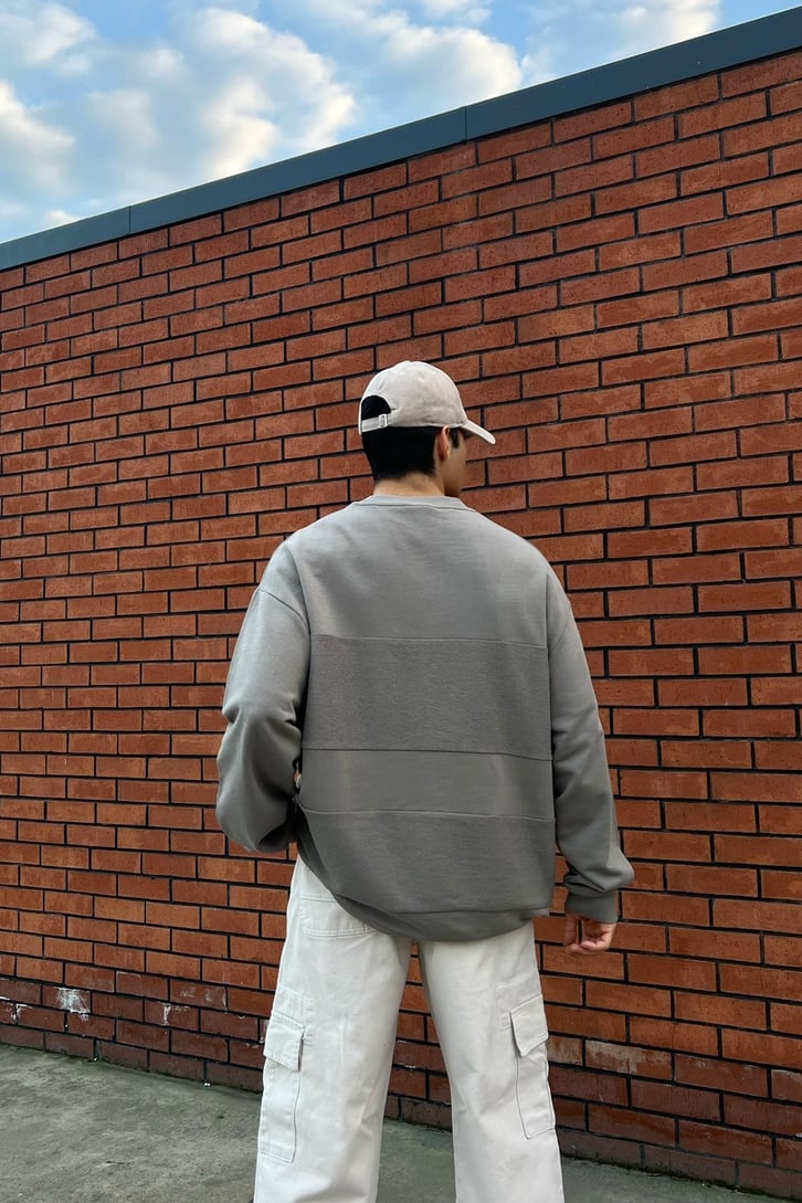 Parça Detaylı Oversize Sweatshirt