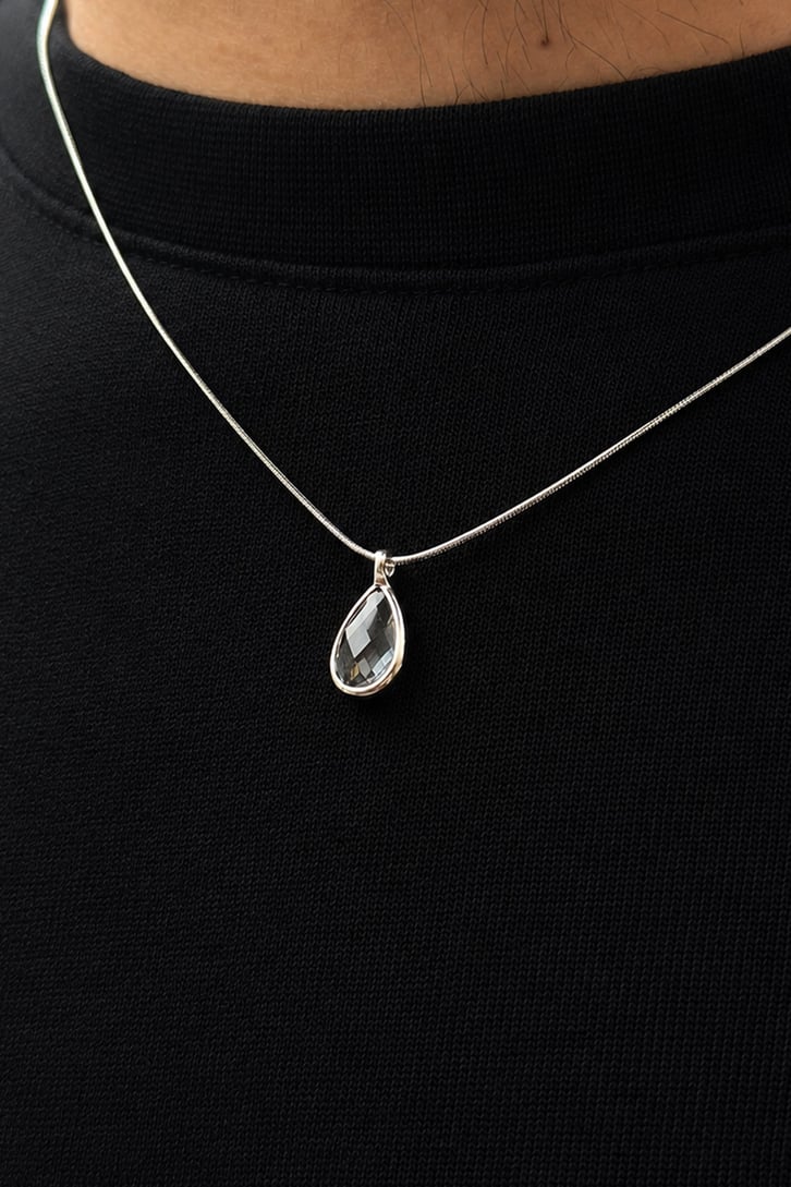 Pearly Kolye
