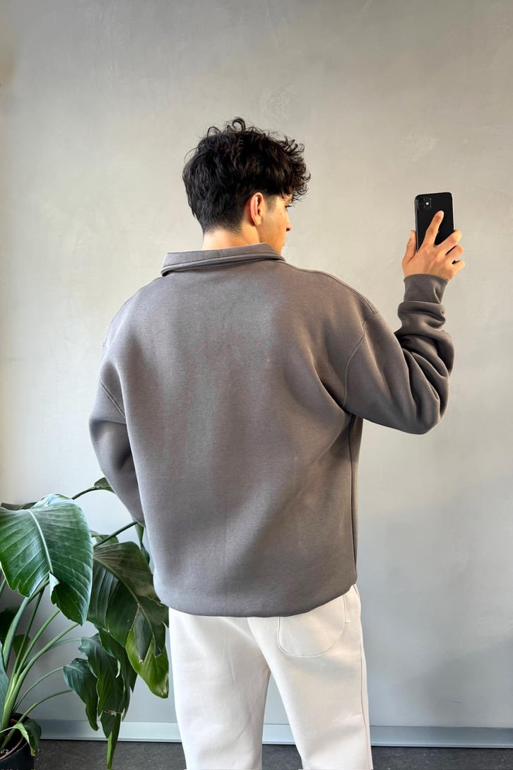 Polo Yaka Basic Sweatshirt