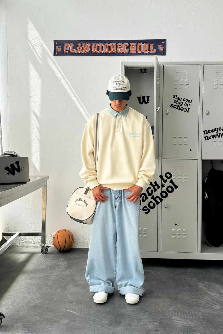 Polo Yaka Nakışlı Oversize Sweatshirt