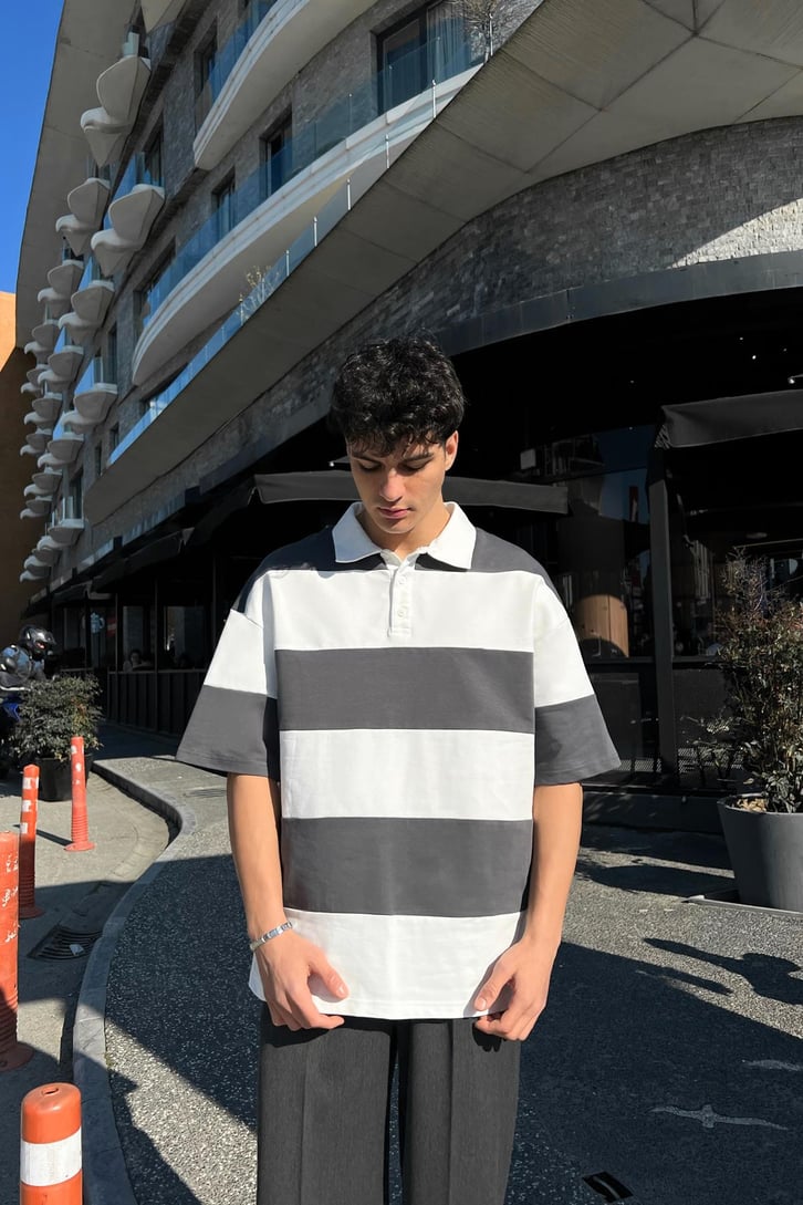 Polo Yaka Yatay Çizgili Gri Oversize Tişört