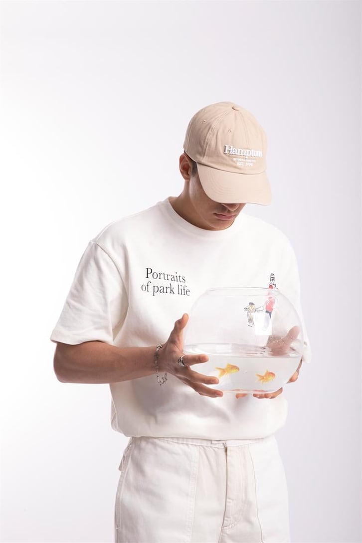 Portraits Life Sırt Baskılı Krem Oversize Tişört