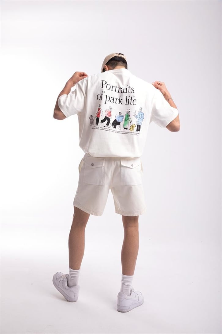 Portraits Life Sırt Baskılı Krem Oversize Tişört