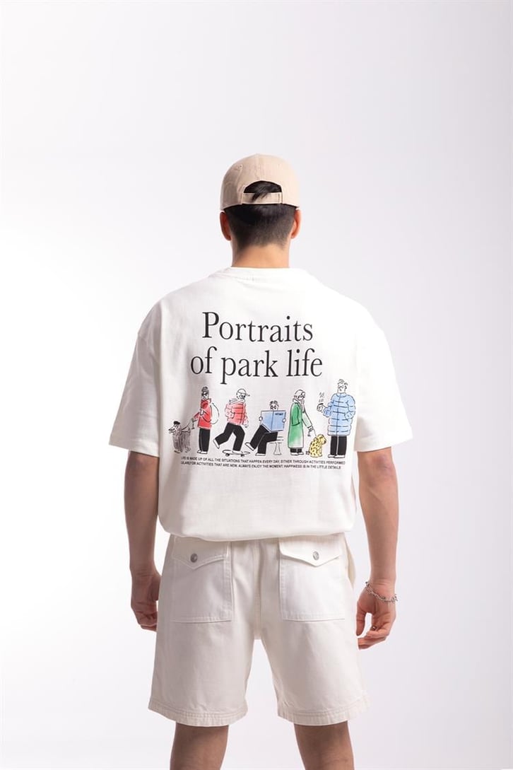 Portraits Life Sırt Baskılı Krem Oversize Tişört