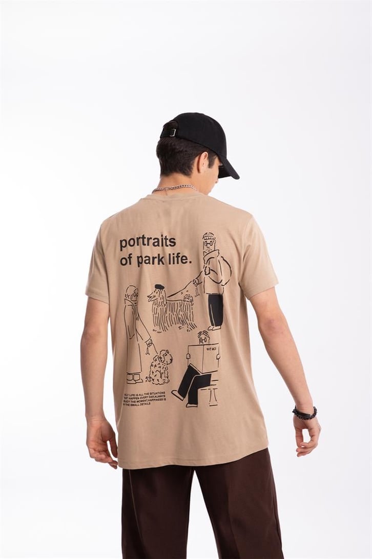 Potraits Life Baskılı Camel Tişört