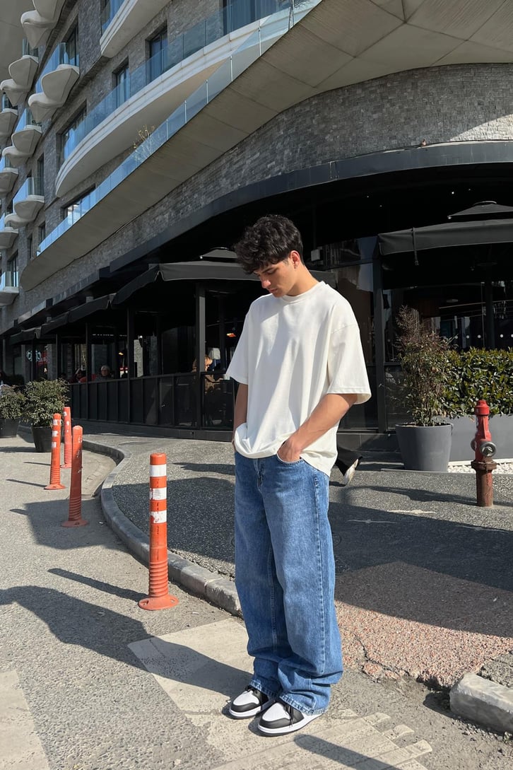 Premium Basic Beyaz Oversize Tişört