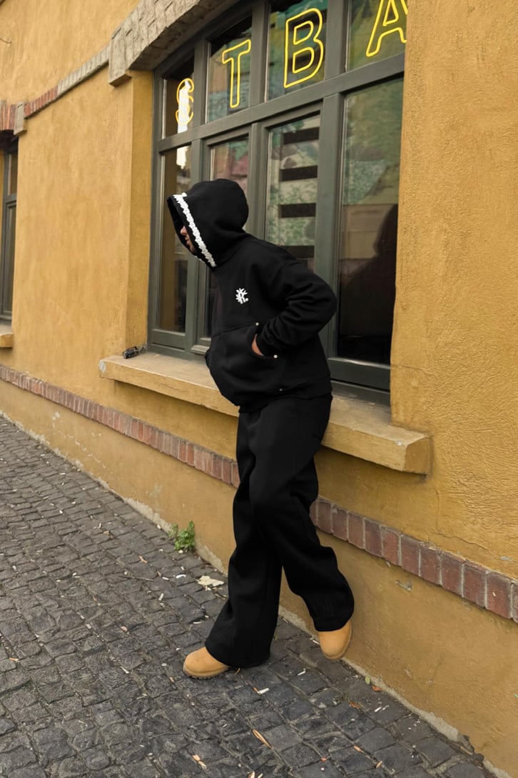 Premium Kumaş R. Harf Nakışlı Hoodie