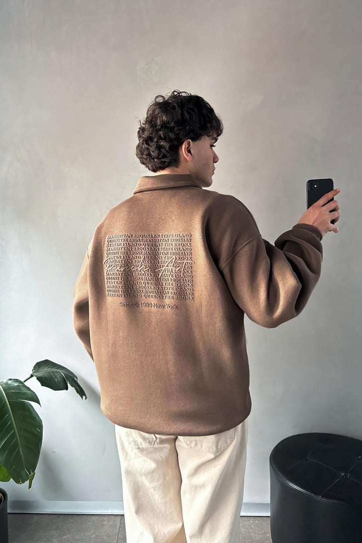 Punch Art Baskılı Polo Yaka Sweatshirt