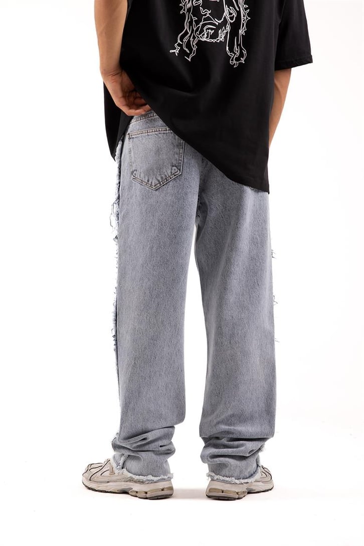 Püskül Detaylı Buz Mavi Baggy Jean