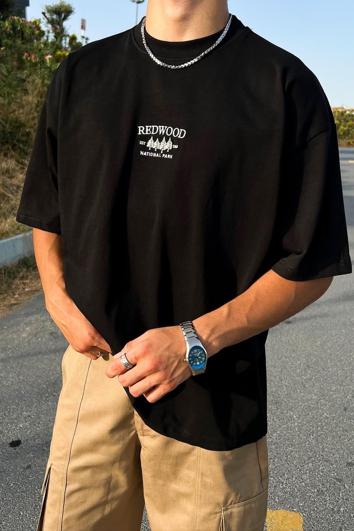 Red Wood Nakışlı Oversize Tişört