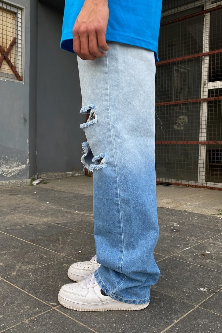 Renk Geçişli Yırtık Detaylı Baggy Jean