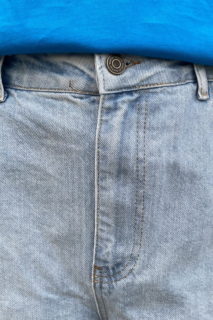 Renk Geçişli Yırtık Detaylı Baggy Jean