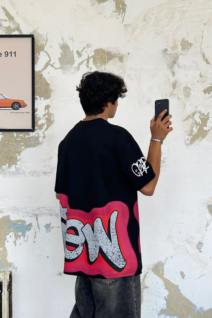 Rev Graffiti Baskılı Oversize Tişört