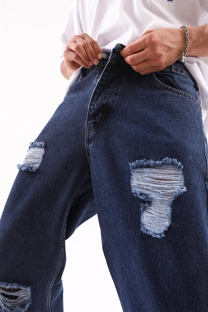 Ripped Detail Koyu Mavi Regular Fit Jean