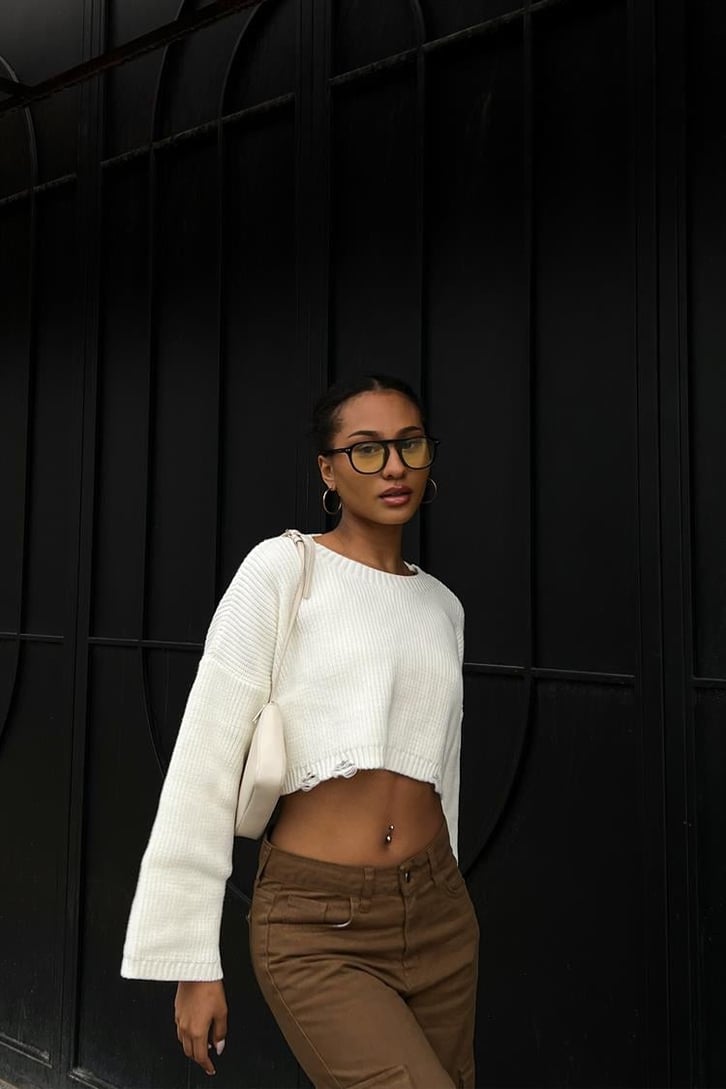 Ripped Detail Krem Oversize Crop Kazak