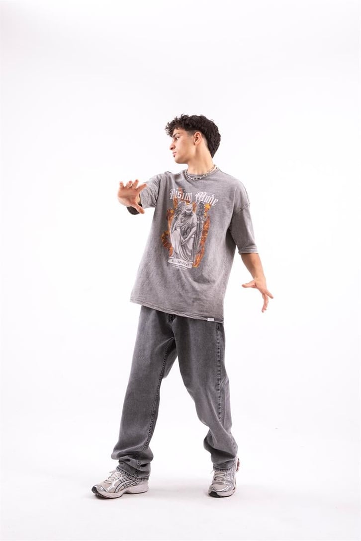 Rising Made Statue Acid Wash Oversize Tshirt
