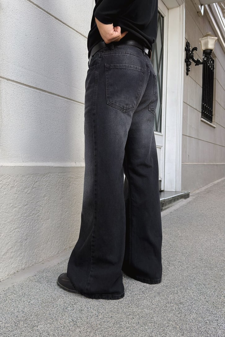 Rockstar Tinted Flared Jean