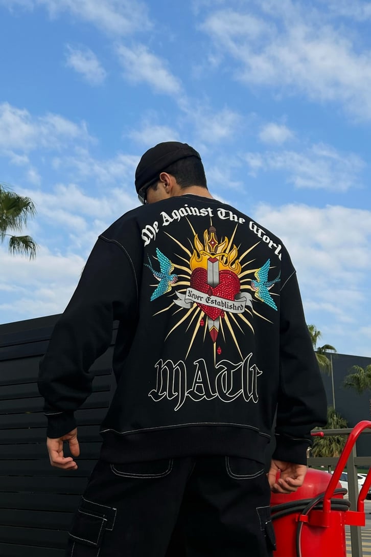 Rv Againts The World Sırt Baskılı Siyah Sweatshirt