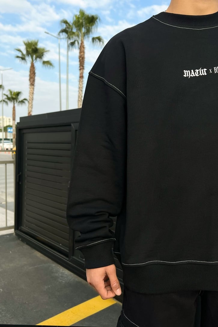 Rv Againts The World Sırt Baskılı Siyah Sweatshirt