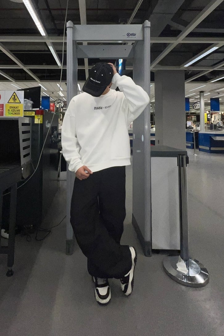 Rv Spider Sırt Baskılı Beyaz Oversize Sweatshirt