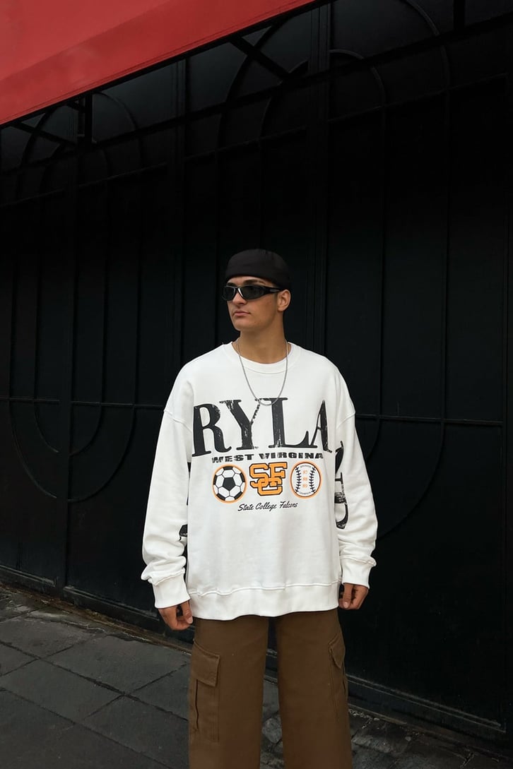 Ryla Baskılı Ekru Oversize Sweatshirt