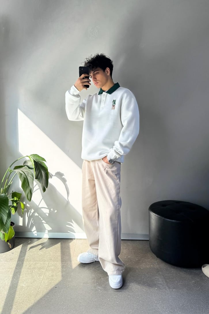 Saksı Nakışlı Polo Yaka Sweatshirt