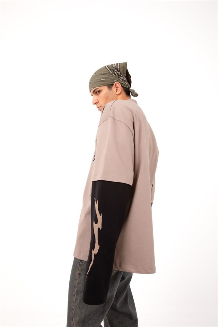 Savage Baskılı Sütlü Kahve Oversize Long Sleeve Tişört