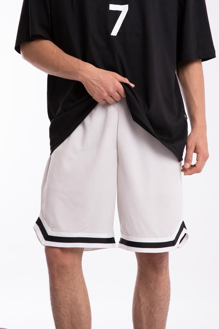 Şerit Detaylı Gri Basketbol Şort