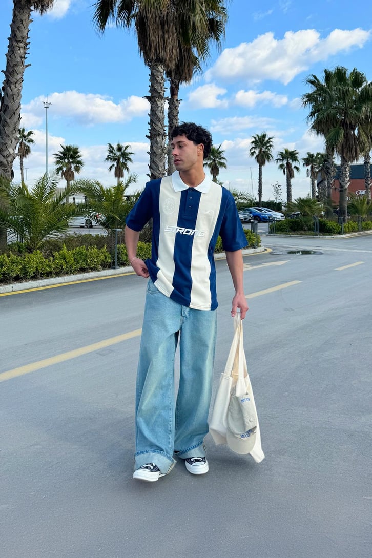 Şeritli Strong Nakışlı Oversize Tişört