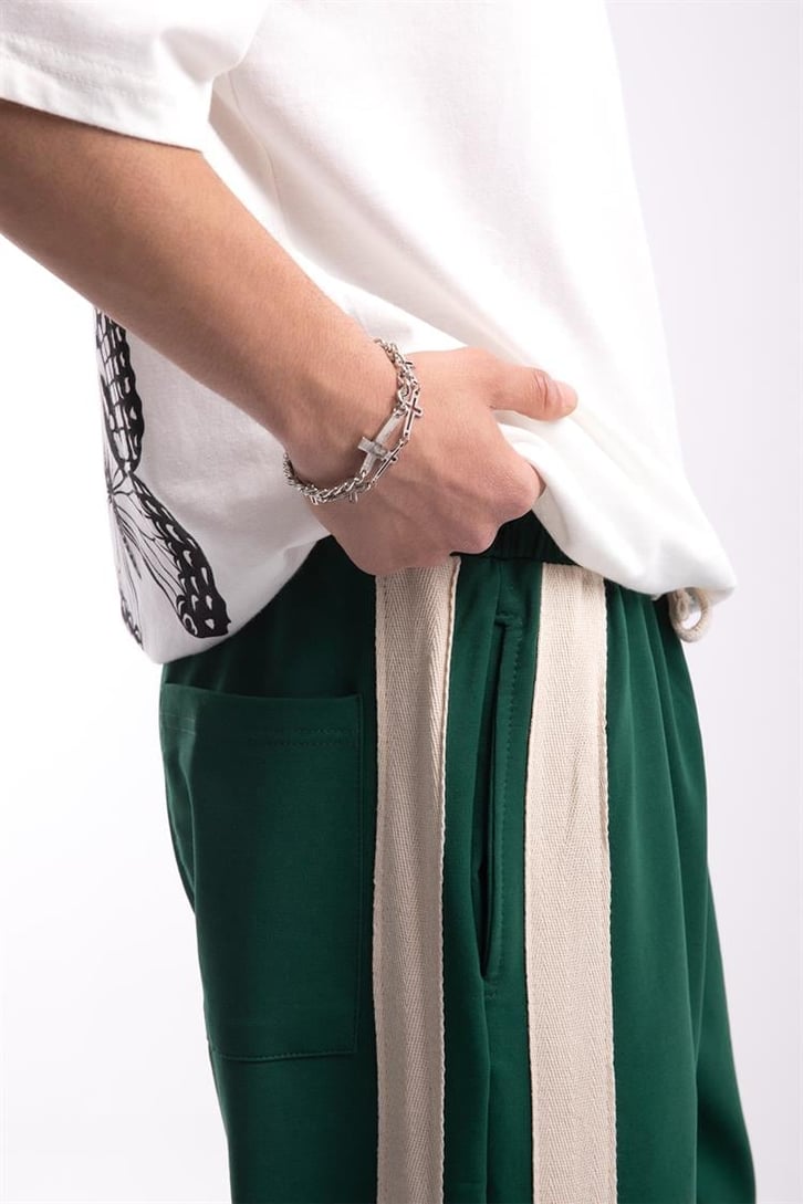Şeritli Yırtmaç Detay Yeşil Outfit Eşofman Altı