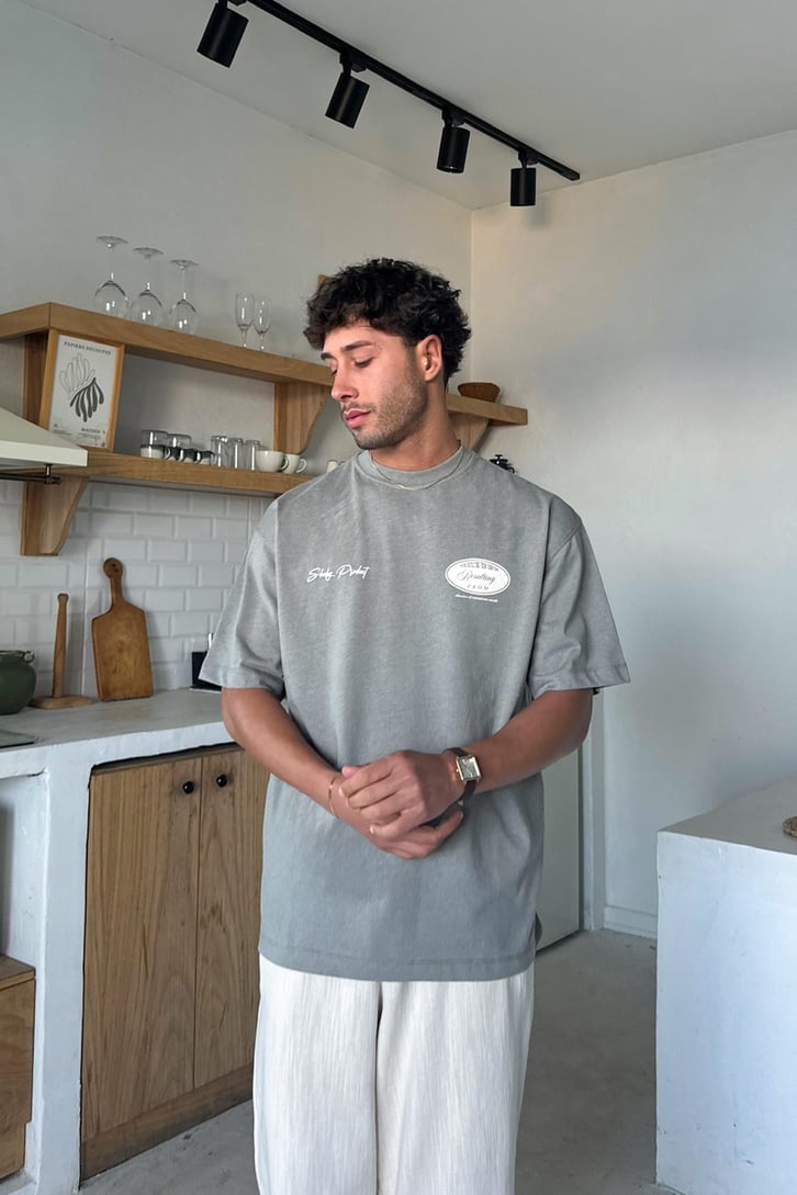 Shaky Product Baskılı Tişört