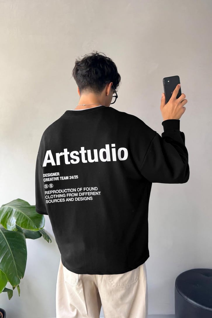 Sırt Baskılı Bisiklet Yaka Sweatshirt