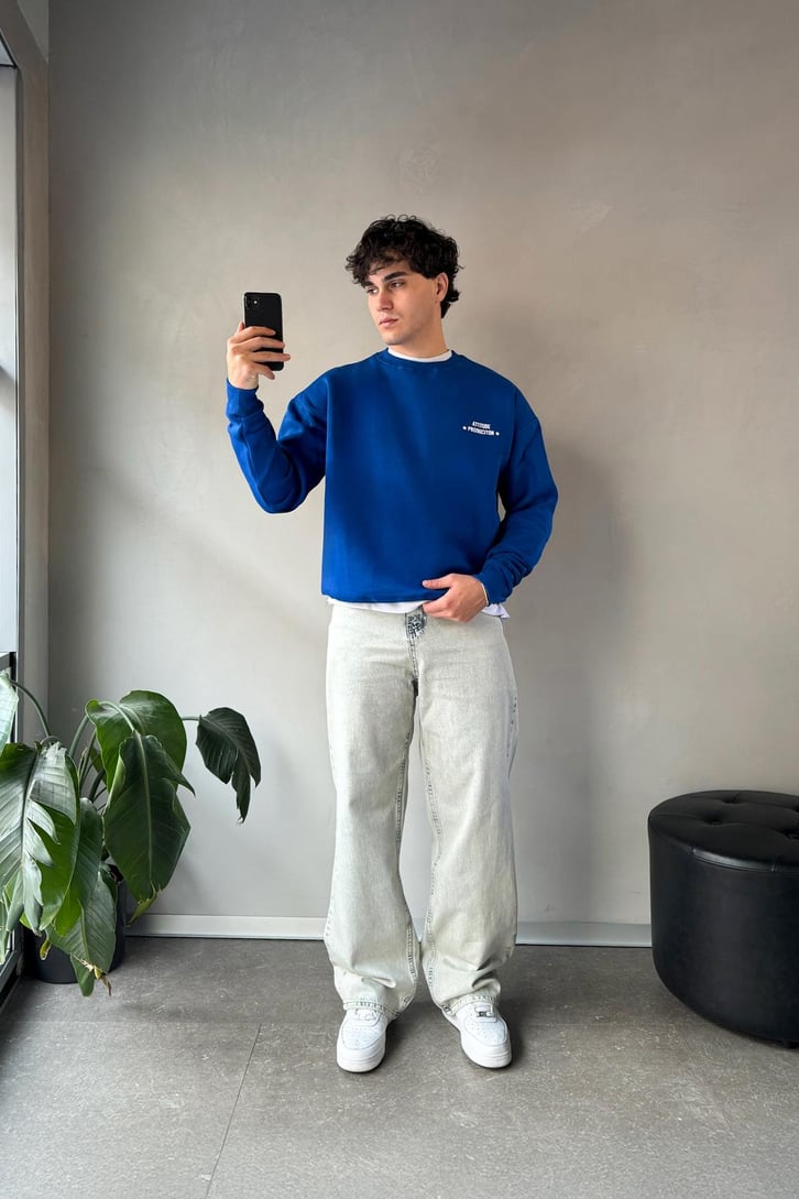Sırt Baskılı Bisiklet Yaka Sweatshirt