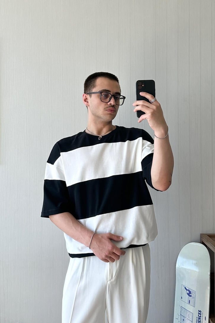 Sırt Baskılı Çizgili Oversize Tişört