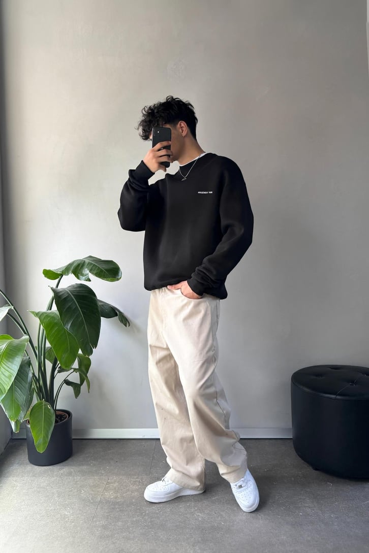Sırt Detay Minimal Baskılı Bisiklet Yaka Sweatshirt