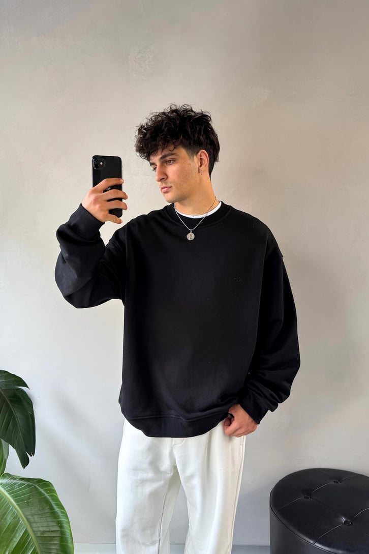 Sırt Detay Nakışlı Oversize Bisiklet Yaka Sweatshirt